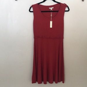 NEW Max Studio Dress. Size Small